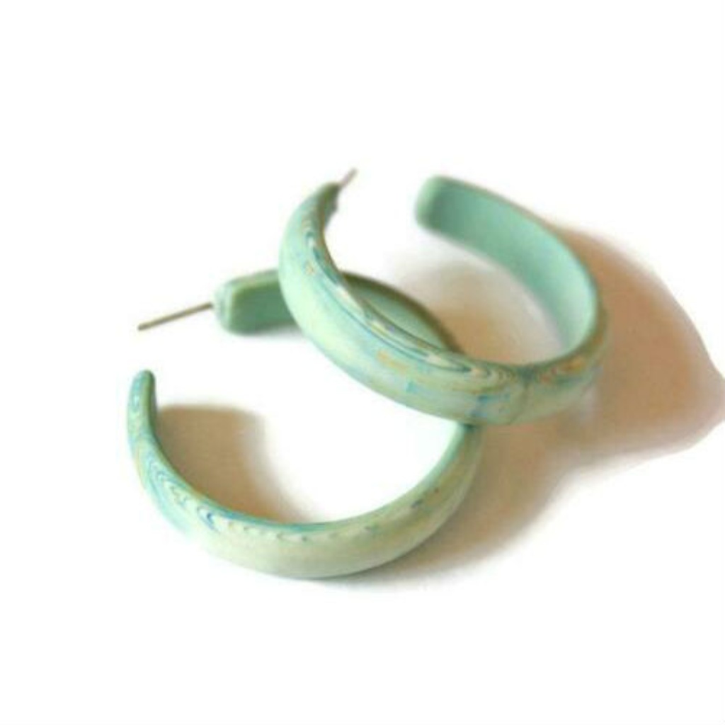 Ice Blue Marbled Vintage Lucite Midi Hoop Earrings 22$